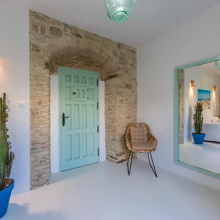 Con Encanto En Casco Historico * Tarifa
